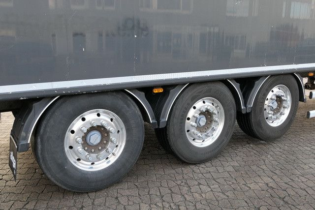 Stas S300ZX, 10mm Boden, 91m³, Funk, Alu-Felgen - 워킹 플로어 세미 트레일러 : 사진 4 Stas S300ZX, 10mm Boden, 91m³, Funk, Alu-Felgen - 워킹 플로어 세미 트레일러 : 사진 4