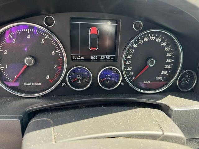 Volkswagen Touareg 3.2 V6/ GETRIEBESCHADEN /Motor läuft! - 플랫베드 밴 : 사진 5 Volkswagen Touareg 3.2 V6/ GETRIEBESCHADEN /Motor läuft! - 플랫베드 밴 : 사진 5