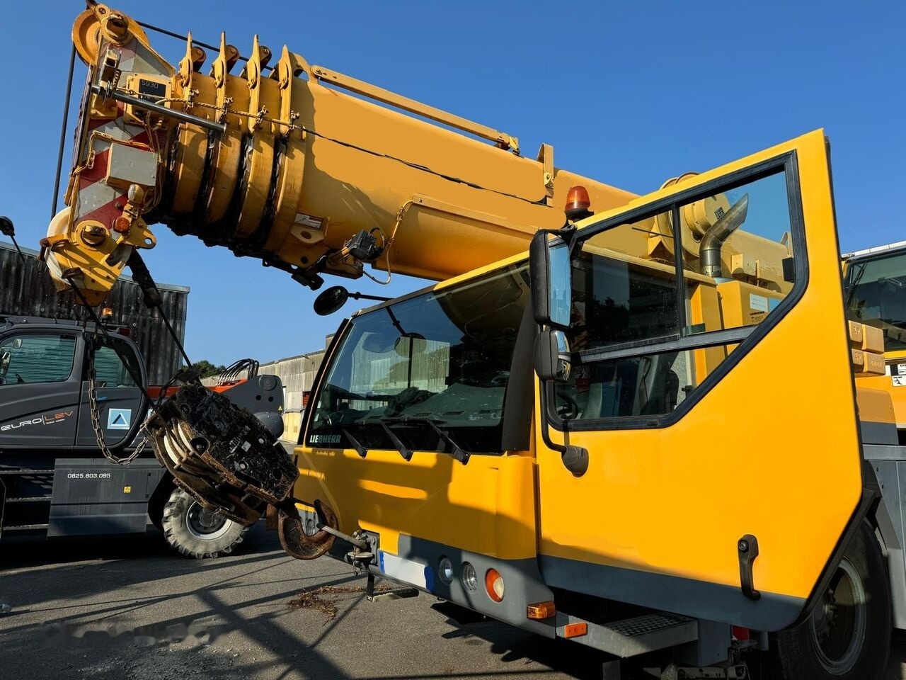 Liebherr LTM 1055 3.2 - 모바일 크레인 : 사진 2 Liebherr LTM 1055 3.2 - 모바일 크레인 : 사진 2