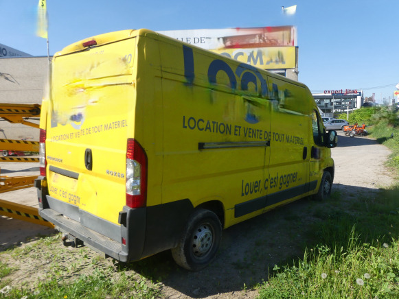 Camionnette Peugeot Boxer (2012-260.459 km) (VF3YCPMFC12203908) - 패널 밴 : 사진 4 Camionnette Peugeot Boxer (2012-260.459 km) (VF3YCPMFC12203908) - 패널 밴 : 사진 4