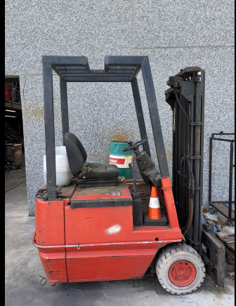 Chariot à mât rétractable LINDE E-15 - 전기 지게차 : 사진 1 Chariot à mât rétractable LINDE E-15 - 전기 지게차 : 사진 1