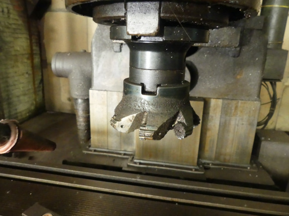 Fraiseuse universelle CNC 3 aves Fias Mh6 - 밀링 머신 : 사진 3 Fraiseuse universelle CNC 3 aves Fias Mh6 - 밀링 머신 : 사진 3