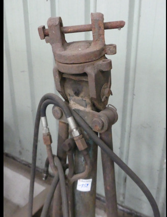 Grappin hydraulique marque et modèle inconnu - 클램쉘 버킷 건설기계 용 : 사진 3 Grappin hydraulique marque et modèle inconnu - 클램쉘 버킷 건설기계 용 : 사진 3