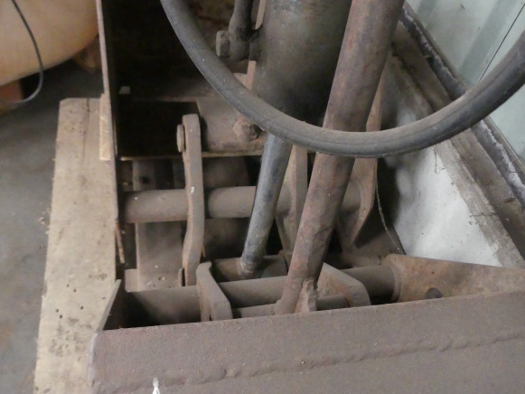 Grappin hydraulique marque et modèle inconnu - 클램쉘 버킷 건설기계 용 : 사진 5 Grappin hydraulique marque et modèle inconnu - 클램쉘 버킷 건설기계 용 : 사진 5