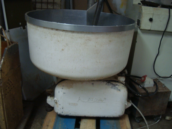 Pétrin DIOSNA. D100 - 베이커리 기계 : 사진 1 Pétrin DIOSNA. D100 - 베이커리 기계 : 사진 1