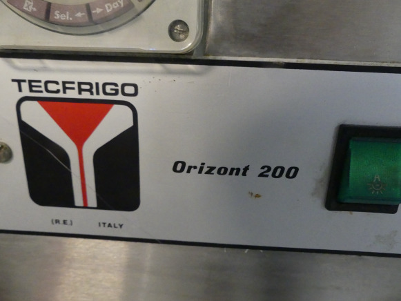 Vitrines réfrigérées Tecfrigo Orizont 200 - 식품기계 : 사진 3 Vitrines réfrigérées Tecfrigo Orizont 200 - 식품기계 : 사진 3