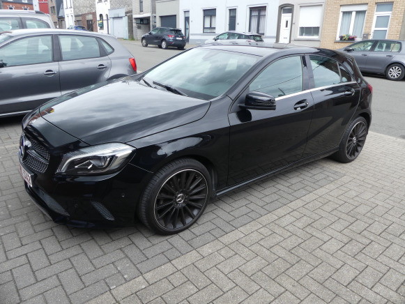 Voiture Mercedes-Benz A 180 (2018-96.204 km-VIN:WDD1760121J776850) - 차량 : 사진 1 Voiture Mercedes-Benz A 180 (2018-96.204 km-VIN:WDD1760121J776850) - 차량 : 사진 1
