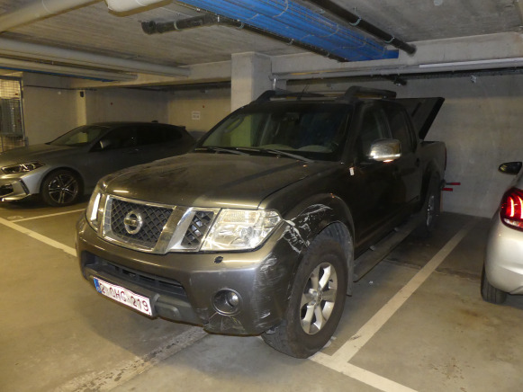 Voiture Nissan NAVARA 2.5 (2012-237.396 km) - 차량 : 사진 1 Voiture Nissan NAVARA 2.5 (2012-237.396 km) - 차량 : 사진 1