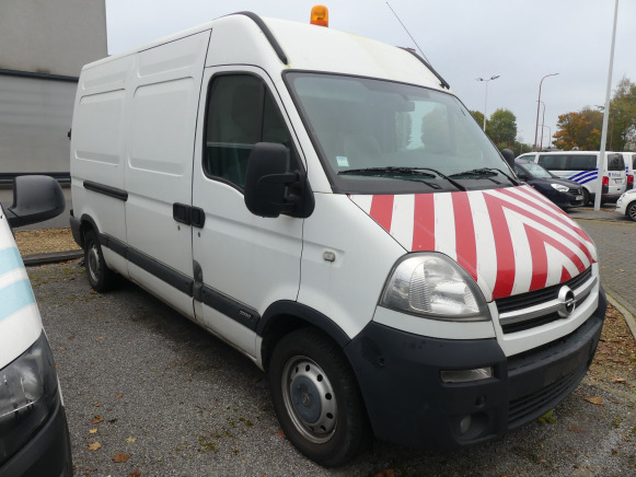 Voiture Opel Movano (2006-191.781km) - 패널 밴 : 사진 4 Voiture Opel Movano (2006-191.781km) - 패널 밴 : 사진 4