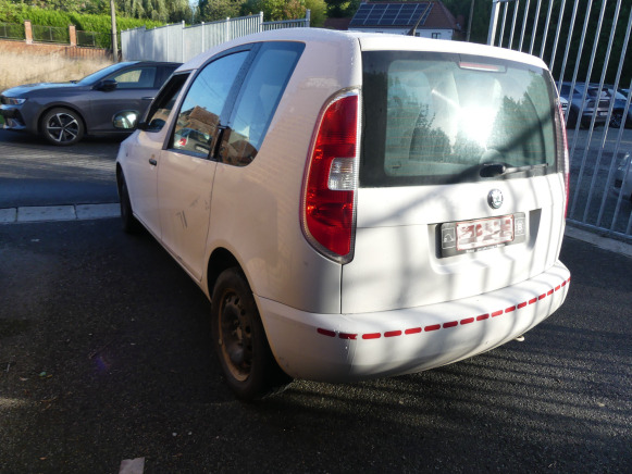 Voiture Skoda Roomster (2010-118.919 km) - 차량 : 사진 4 Voiture Skoda Roomster (2010-118.919 km) - 차량 : 사진 4