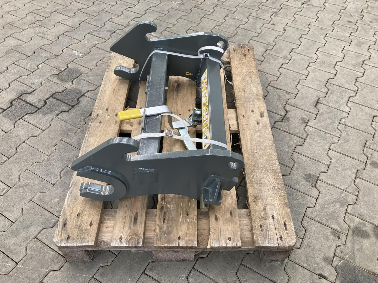 Bressel Weidemann auf Manitou - 트랙터용 프론트 로더 : 사진 2 Bressel Weidemann auf Manitou - 트랙터용 프론트 로더 : 사진 2