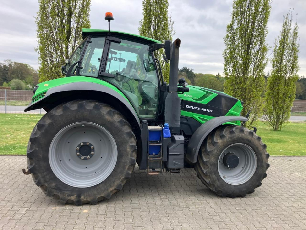 Deutz-Fahr 6215 TTV - 장궤형 트랙터 : 사진 3 Deutz-Fahr 6215 TTV - 장궤형 트랙터 : 사진 3