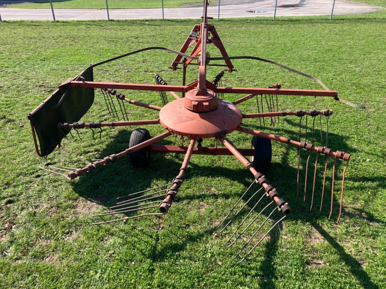 Fella TS 325 - 반전기/ 레이크 : 사진 3 Fella TS 325 - 반전기/ 레이크 : 사진 3