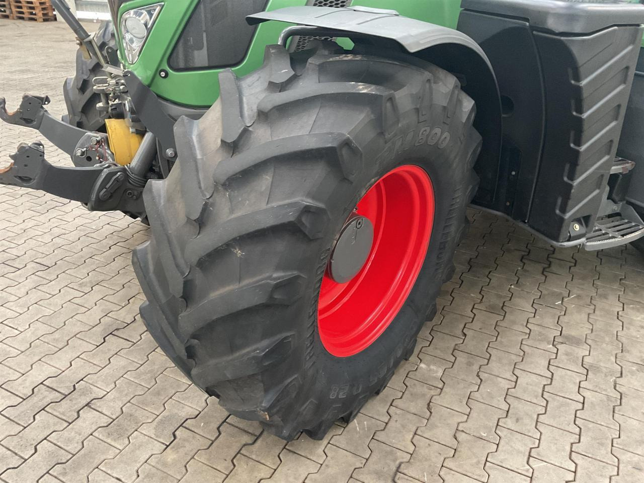 Fendt 718 Vario Profi - 장궤형 트랙터 : 사진 2 Fendt 718 Vario Profi - 장궤형 트랙터 : 사진 2