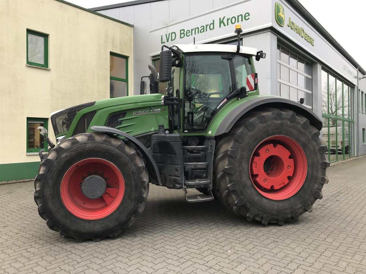 Fendt 933 Profi Plus - 장궤형 트랙터 : 사진 1 Fendt 933 Profi Plus - 장궤형 트랙터 : 사진 1