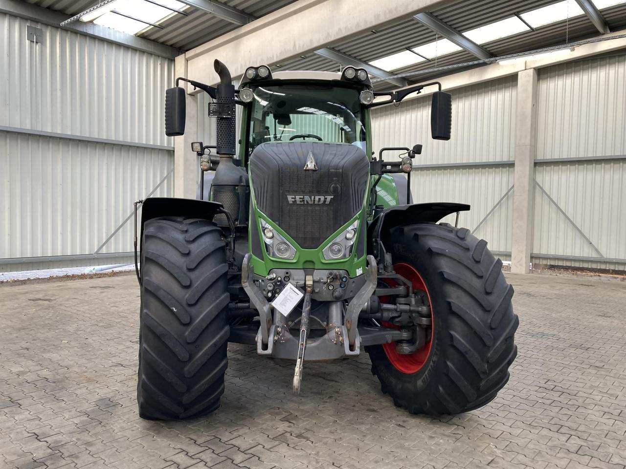Fendt 933 Vario Profi Plus - 장궤형 트랙터 : 사진 4 Fendt 933 Vario Profi Plus - 장궤형 트랙터 : 사진 4