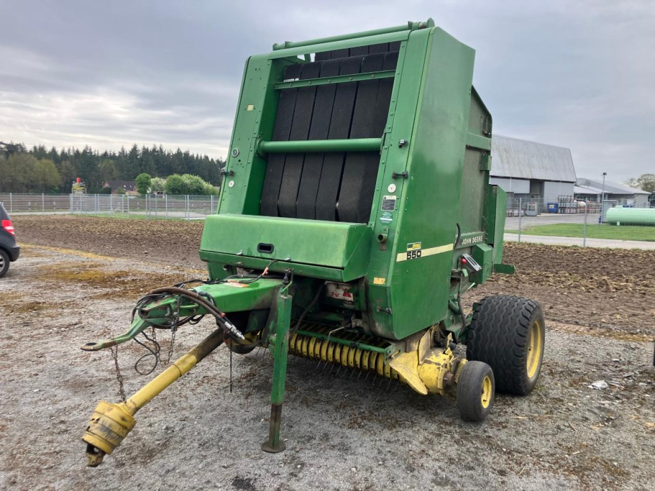 John Deere 550 - 원형 베일러 : 사진 1 John Deere 550 - 원형 베일러 : 사진 1