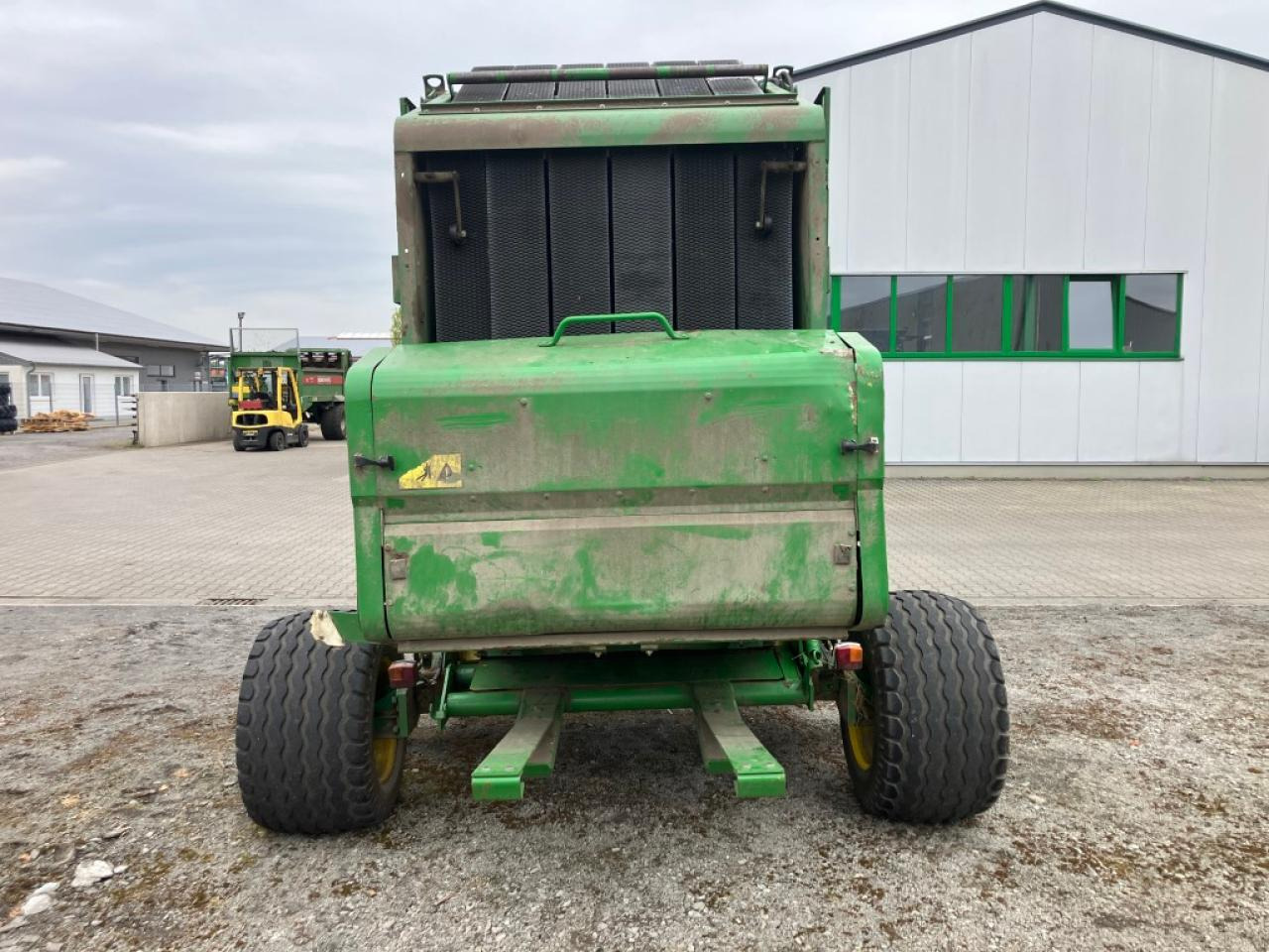 John Deere 550 - 원형 베일러 : 사진 5 John Deere 550 - 원형 베일러 : 사진 5