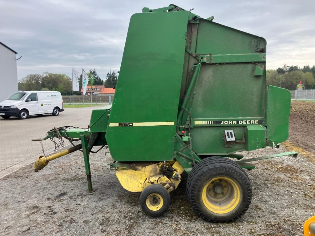 John Deere 550 - 원형 베일러 : 사진 2 John Deere 550 - 원형 베일러 : 사진 2