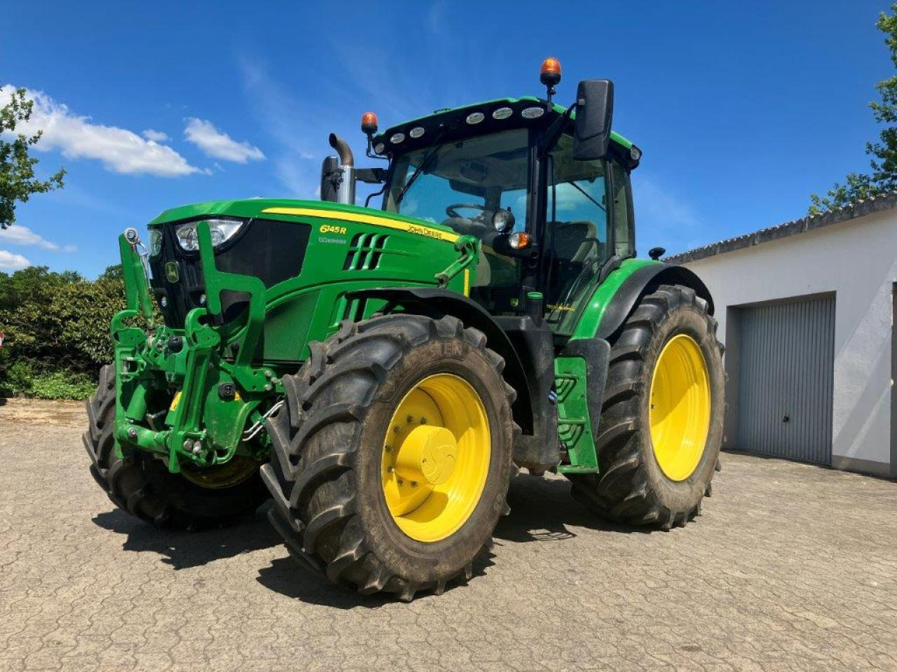 John Deere 6145R - 장궤형 트랙터 : 사진 1 John Deere 6145R - 장궤형 트랙터 : 사진 1