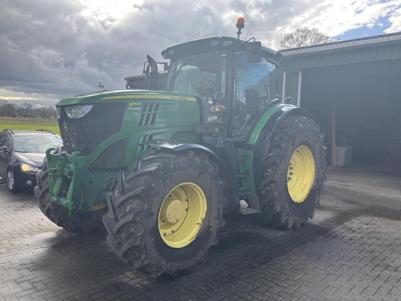 John Deere 6170R - 장궤형 트랙터 : 사진 4 John Deere 6170R - 장궤형 트랙터 : 사진 4