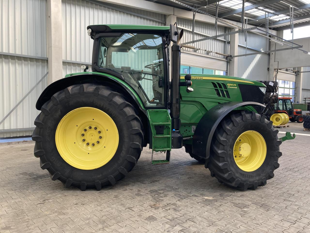 John Deere 6190R - 장궤형 트랙터 : 사진 5 John Deere 6190R - 장궤형 트랙터 : 사진 5
