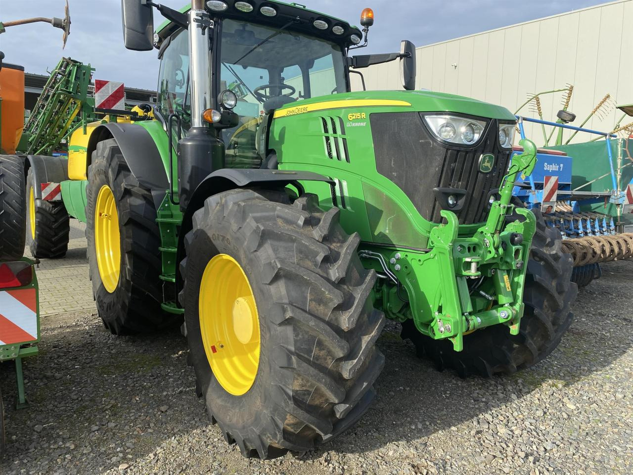 John Deere 6215R - 장궤형 트랙터 : 사진 1 John Deere 6215R - 장궤형 트랙터 : 사진 1
