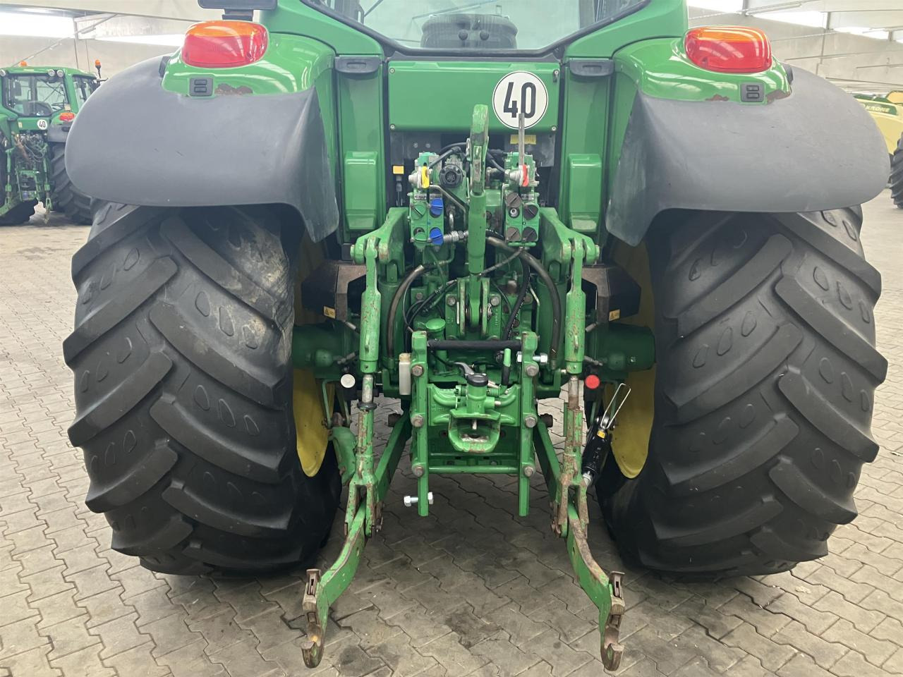 John Deere 6830 Premium - 장궤형 트랙터 : 사진 5 John Deere 6830 Premium - 장궤형 트랙터 : 사진 5