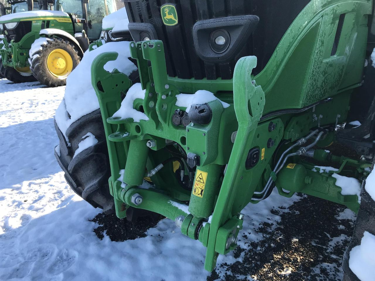 John Deere 6R 140 - 장궤형 트랙터 : 사진 3 John Deere 6R 140 - 장궤형 트랙터 : 사진 3