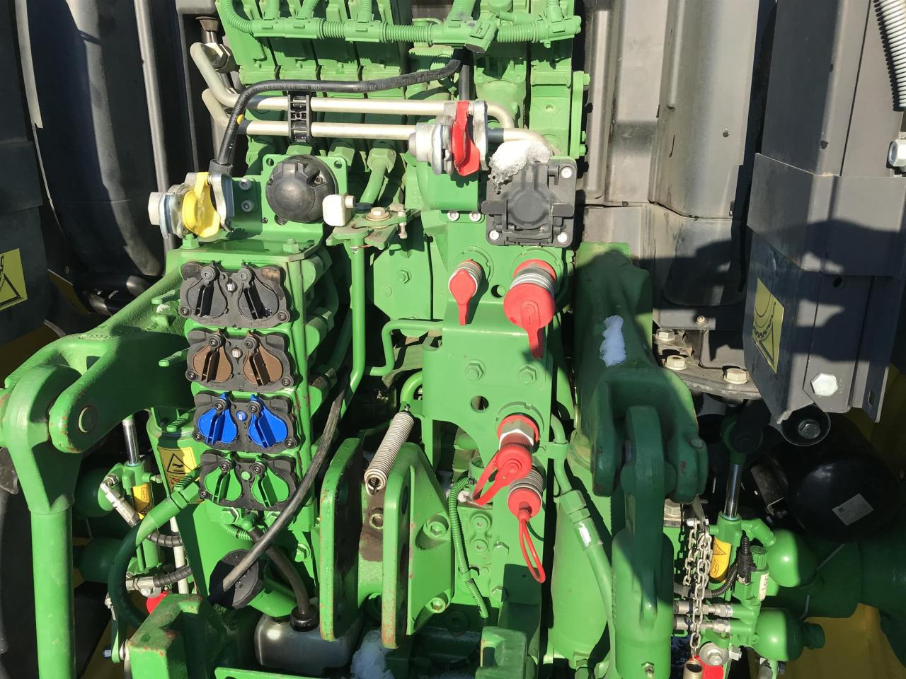 John Deere 6R 140 - 장궤형 트랙터 : 사진 4 John Deere 6R 140 - 장궤형 트랙터 : 사진 4