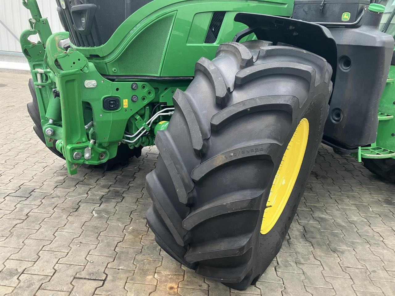 John Deere 6R 140 - 장궤형 트랙터 : 사진 2 John Deere 6R 140 - 장궤형 트랙터 : 사진 2