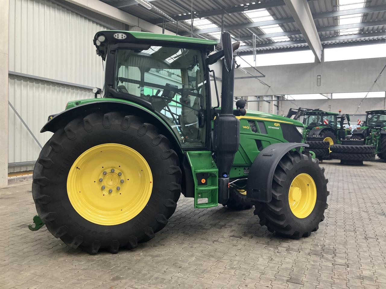 John Deere 6R 140 - 장궤형 트랙터 : 사진 5 John Deere 6R 140 - 장궤형 트랙터 : 사진 5