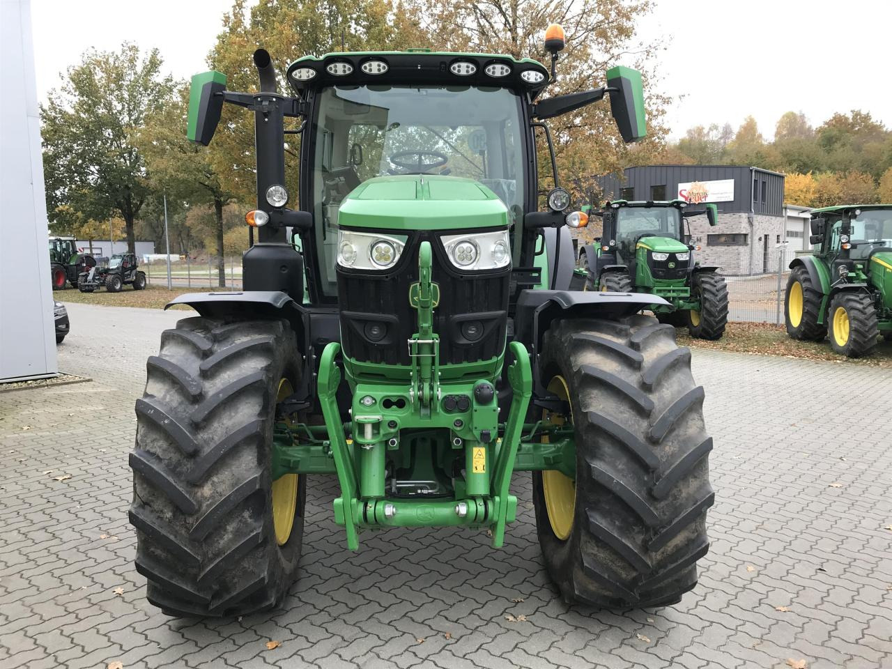 John Deere 6R 155 - 장궤형 트랙터 : 사진 3 John Deere 6R 155 - 장궤형 트랙터 : 사진 3