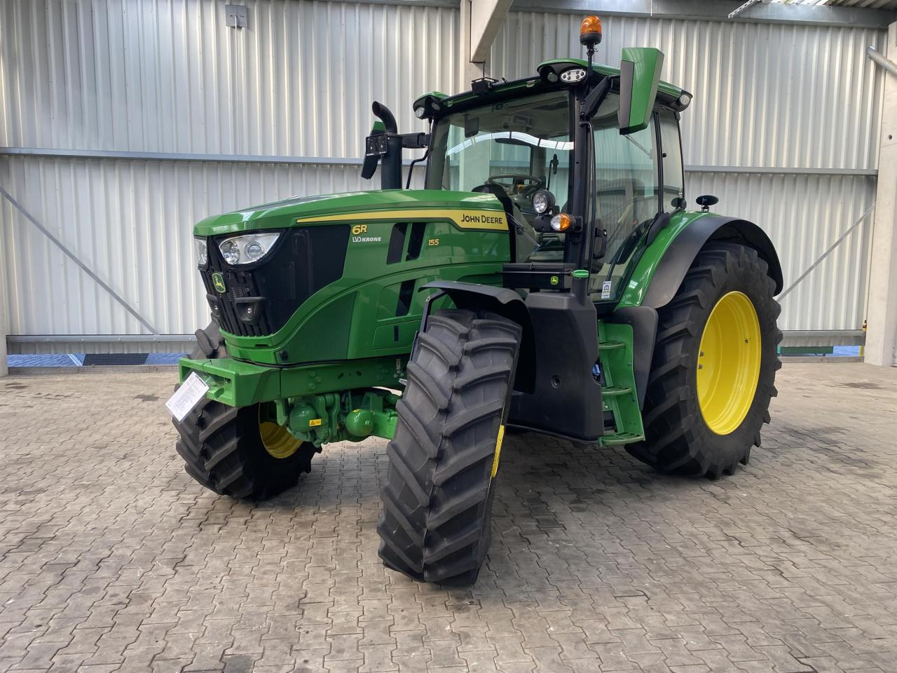 John Deere 6R 155 - 장궤형 트랙터 : 사진 1 John Deere 6R 155 - 장궤형 트랙터 : 사진 1