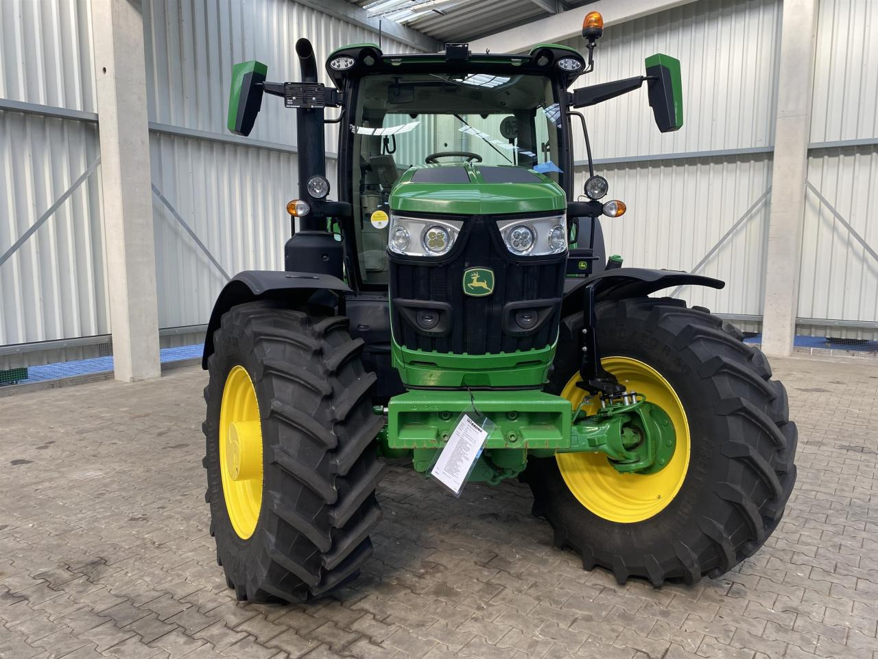 John Deere 6R 155 - 장궤형 트랙터 : 사진 2 John Deere 6R 155 - 장궤형 트랙터 : 사진 2
