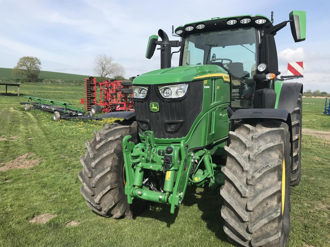 John Deere 6R 250 - 장궤형 트랙터 : 사진 3 John Deere 6R 250 - 장궤형 트랙터 : 사진 3