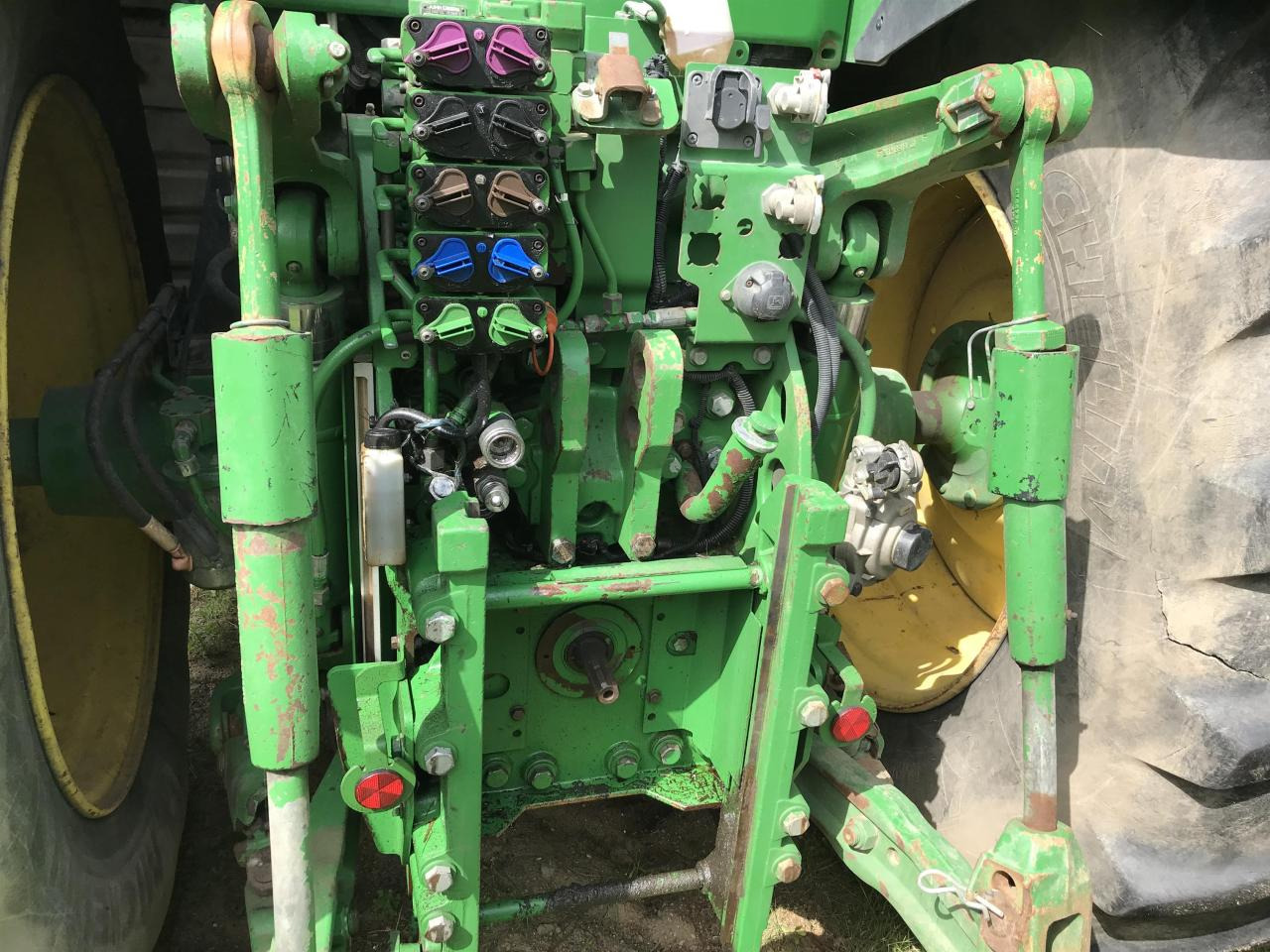John Deere 7230R - 장궤형 트랙터 : 사진 5 John Deere 7230R - 장궤형 트랙터 : 사진 5