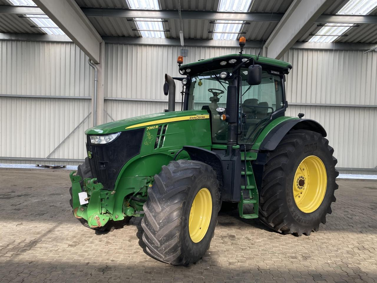 John Deere 7260R - 장궤형 트랙터 : 사진 1 John Deere 7260R - 장궤형 트랙터 : 사진 1