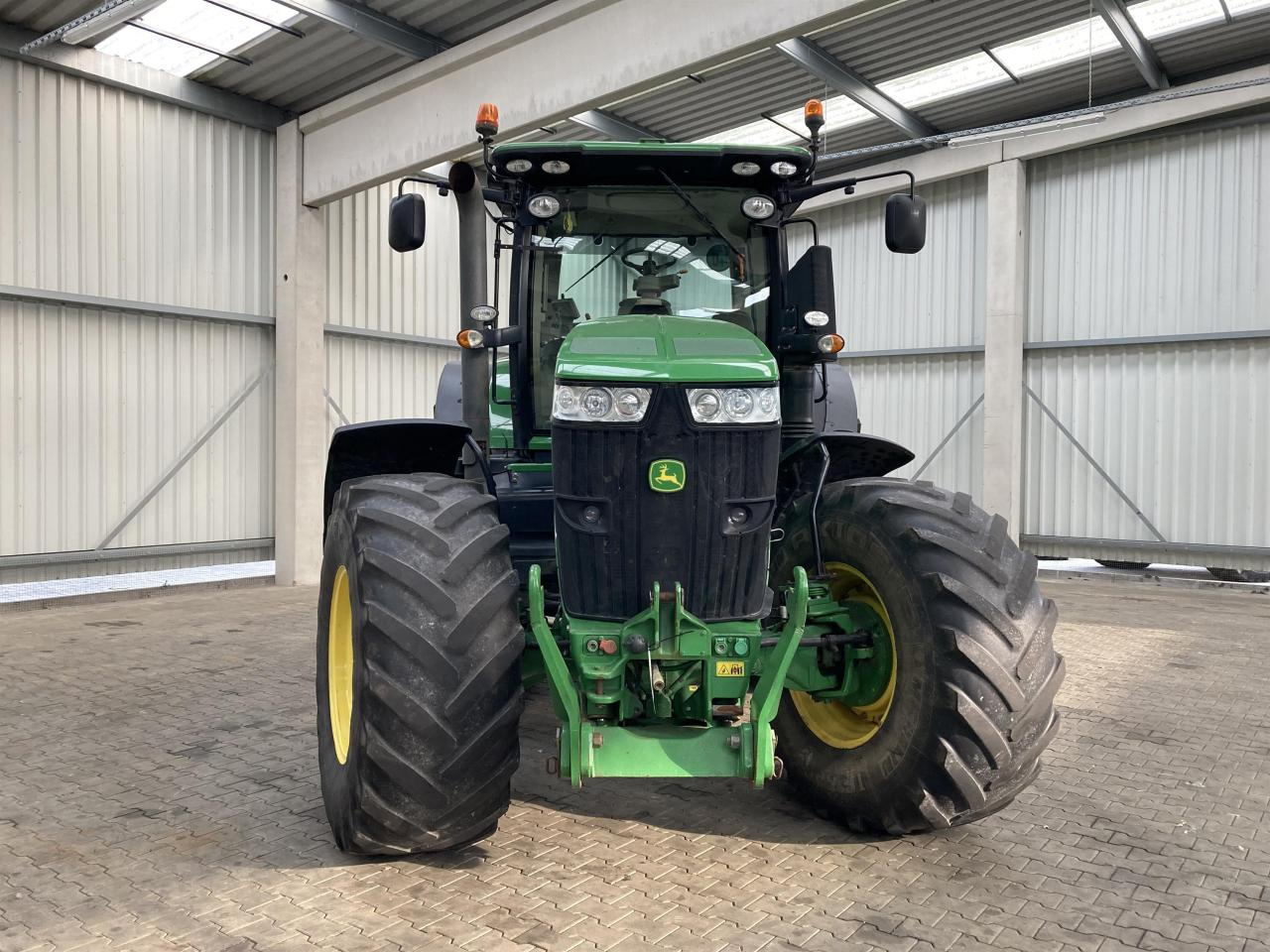 John Deere 7260R - 장궤형 트랙터 : 사진 3 John Deere 7260R - 장궤형 트랙터 : 사진 3