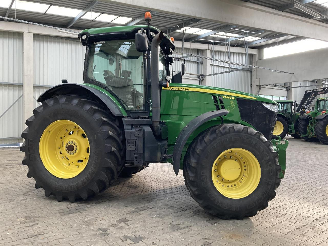 John Deere 7260R - 장궤형 트랙터 : 사진 4 John Deere 7260R - 장궤형 트랙터 : 사진 4