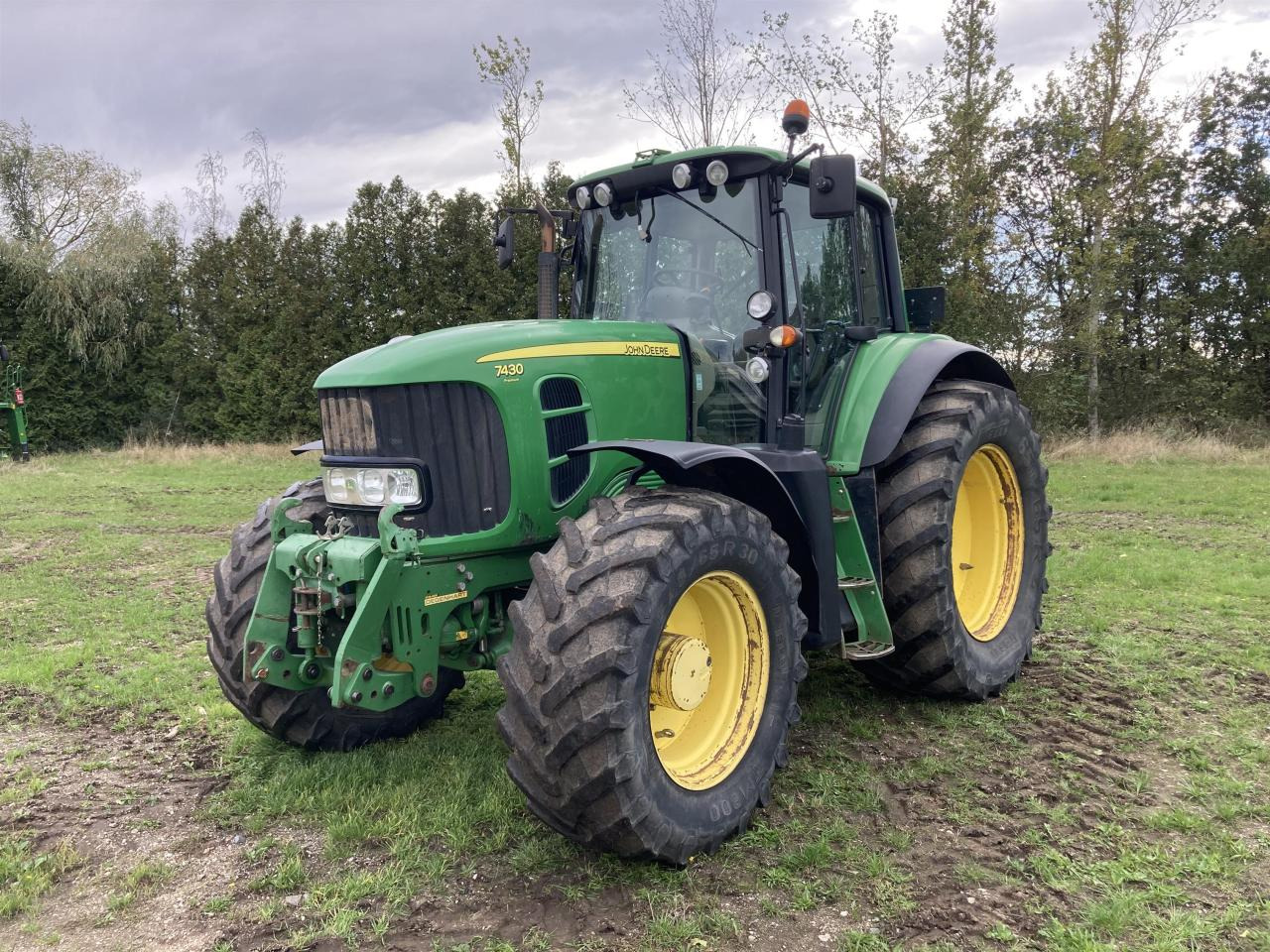 John Deere 7430 - 장궤형 트랙터 : 사진 1 John Deere 7430 - 장궤형 트랙터 : 사진 1
