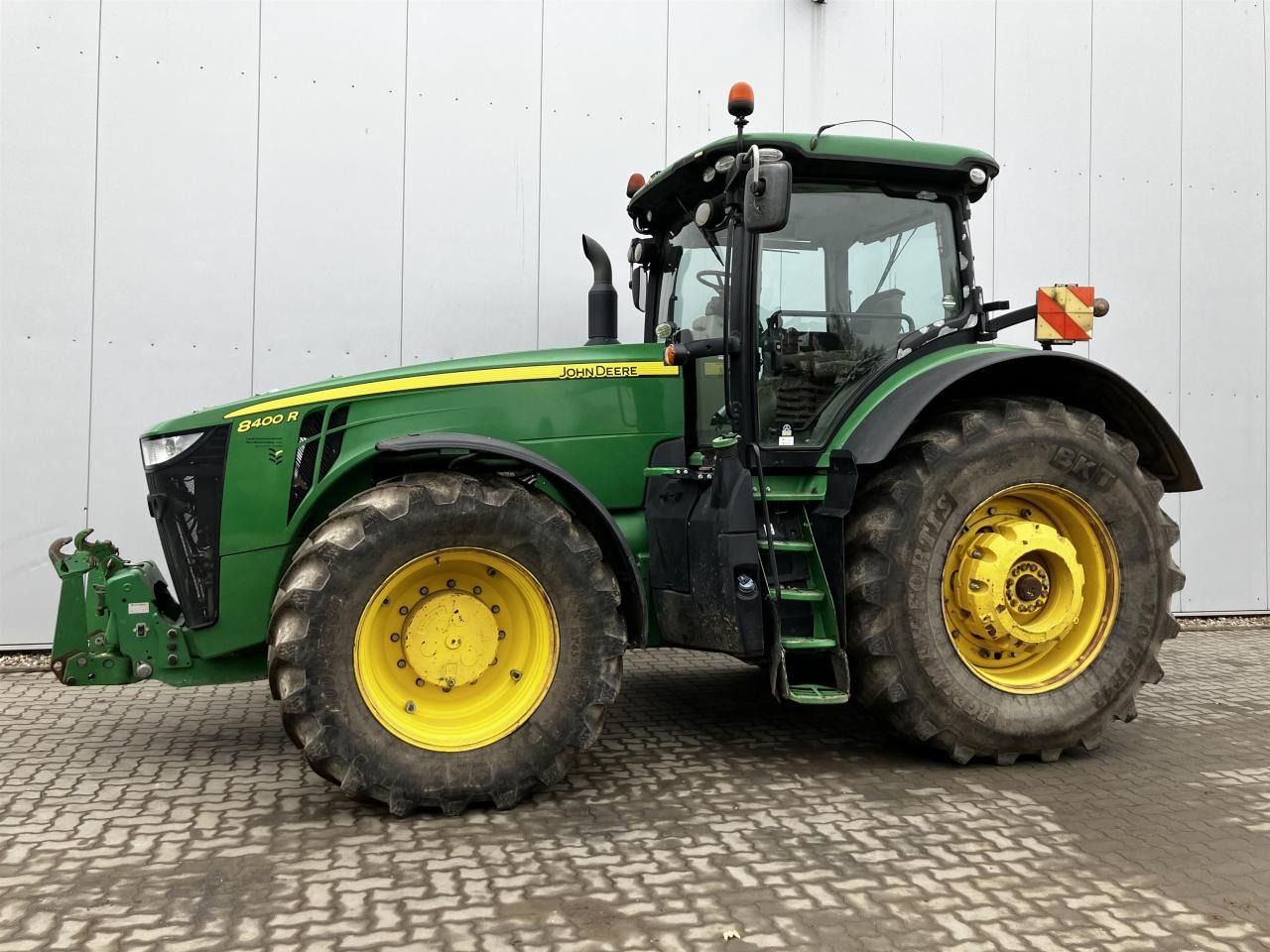 John Deere 8400R - 장궤형 트랙터 : 사진 2 John Deere 8400R - 장궤형 트랙터 : 사진 2