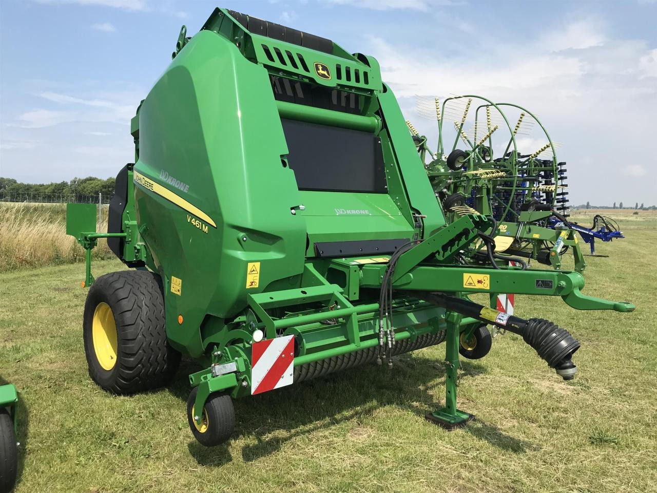John Deere V461M - 원형 베일러 : 사진 1 John Deere V461M - 원형 베일러 : 사진 1