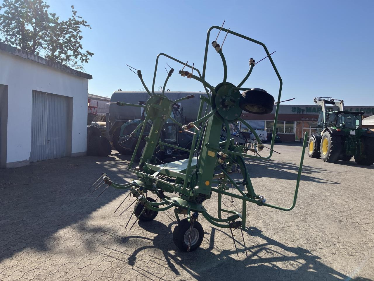 Krone KW 5.52/4x7 - 반전기/ 레이크 : 사진 4 Krone KW 5.52/4x7 - 반전기/ 레이크 : 사진 4