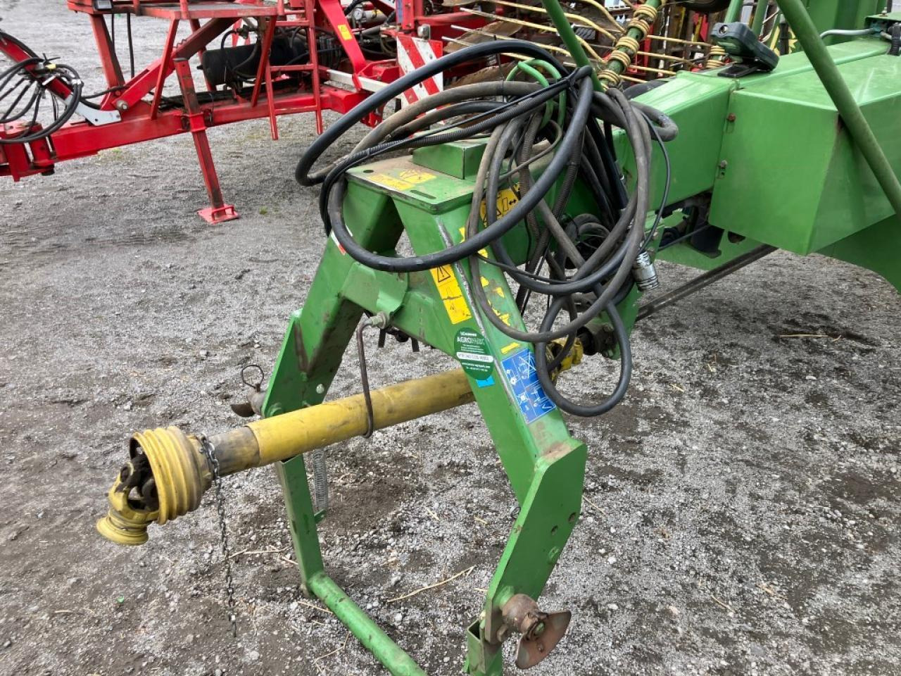 Krone SWADRO 1400 - 반전기/ 레이크 : 사진 3 Krone SWADRO 1400 - 반전기/ 레이크 : 사진 3