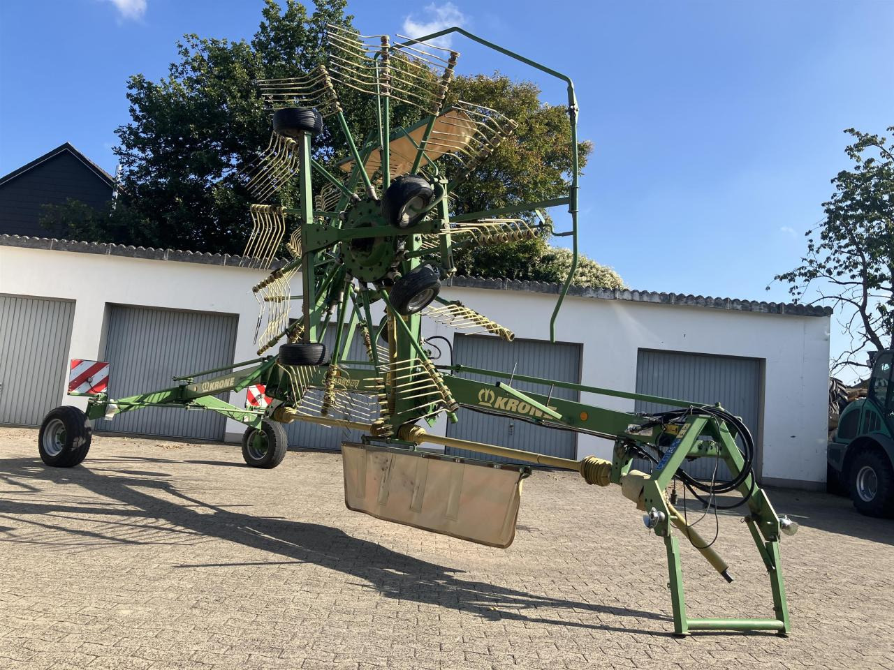 Krone SWADRO 810 - 반전기/ 레이크 : 사진 1 Krone SWADRO 810 - 반전기/ 레이크 : 사진 1