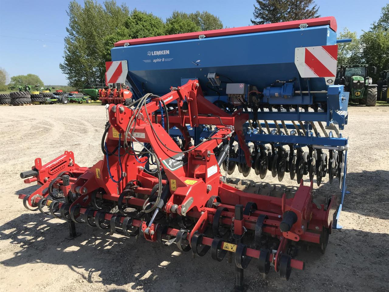 Lemken Saphir 8 Autoload - 파종기 : 사진 1 Lemken Saphir 8 Autoload - 파종기 : 사진 1