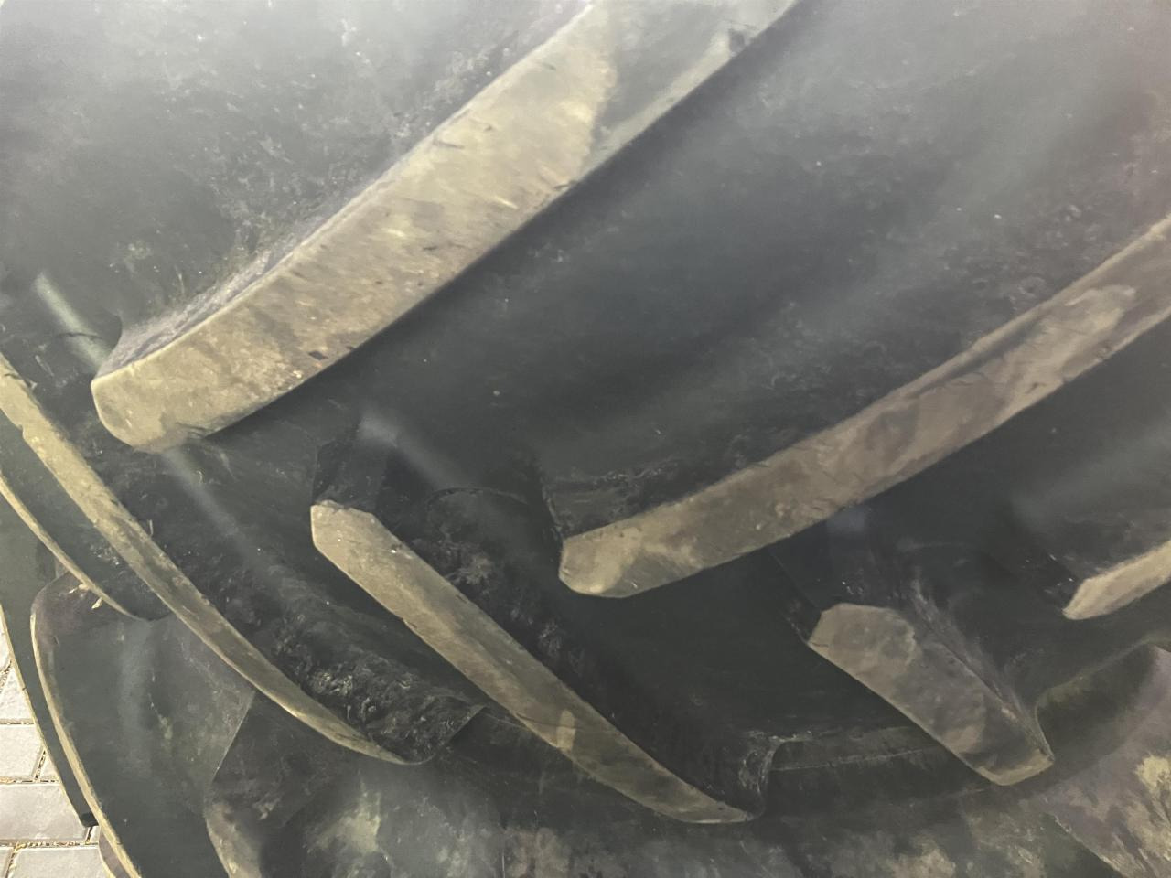 Michelin 600/70R30 - 타이어 농업용 기계 용 : 사진 4 Michelin 600/70R30 - 타이어 농업용 기계 용 : 사진 4