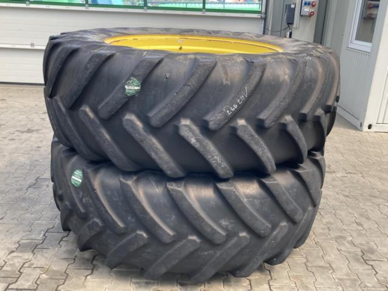 Michelin 620/70R46 - 타이어 농업용 기계 용 : 사진 1 Michelin 620/70R46 - 타이어 농업용 기계 용 : 사진 1