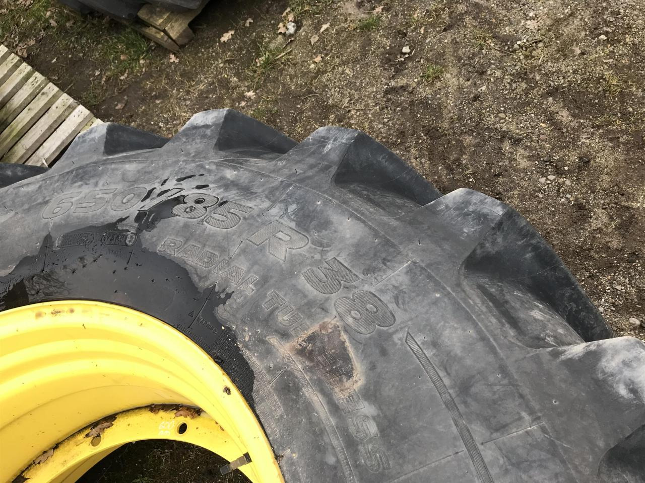 Michelin 650/85R38 - 타이어 농업용 기계 용 : 사진 3 Michelin 650/85R38 - 타이어 농업용 기계 용 : 사진 3